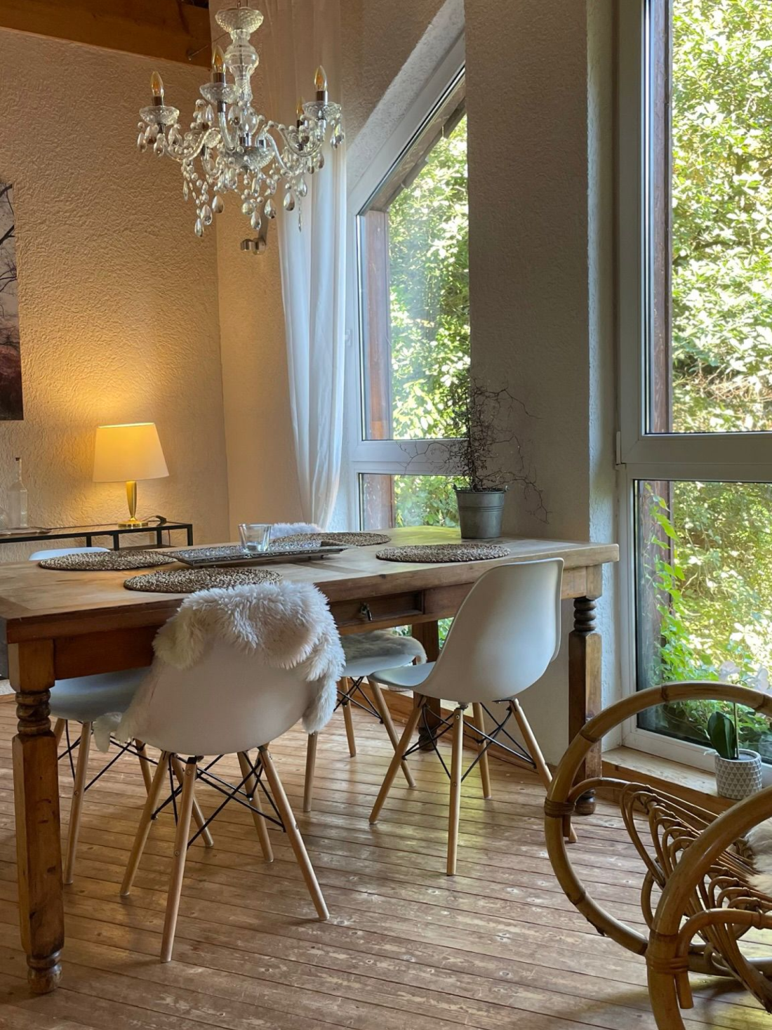 Dining table with chandelier